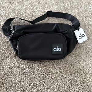 ALO Yoga Black fannypack